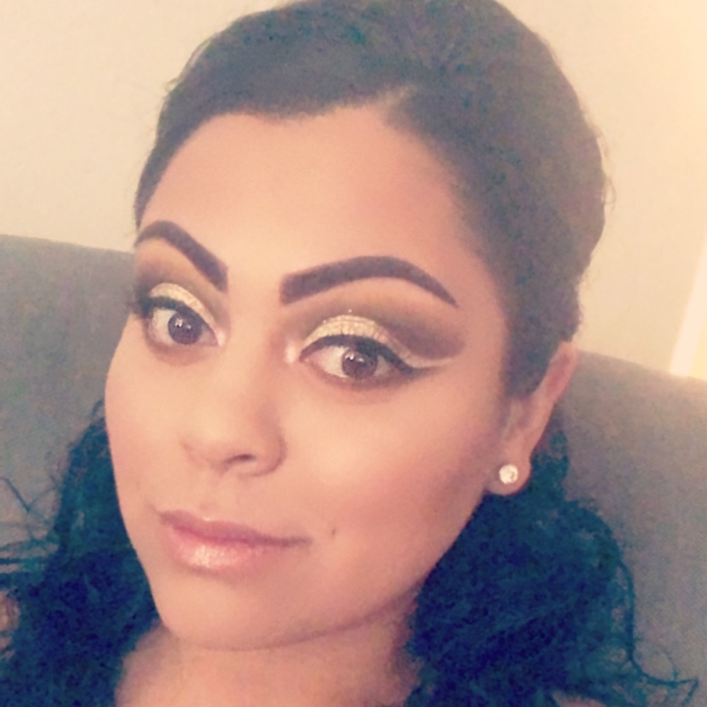 Meet your Posher, Tabitha